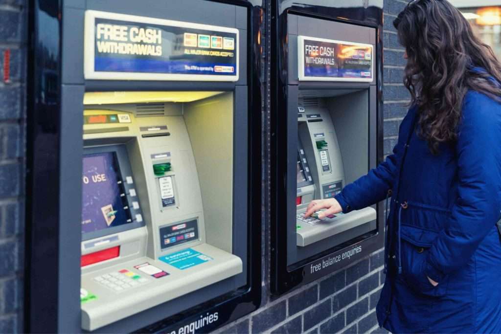 Döviz Bozan ATM Nerede Bulunur, Hangi Banka Görseli Döviz Bozan ATM isimleri nelerdir