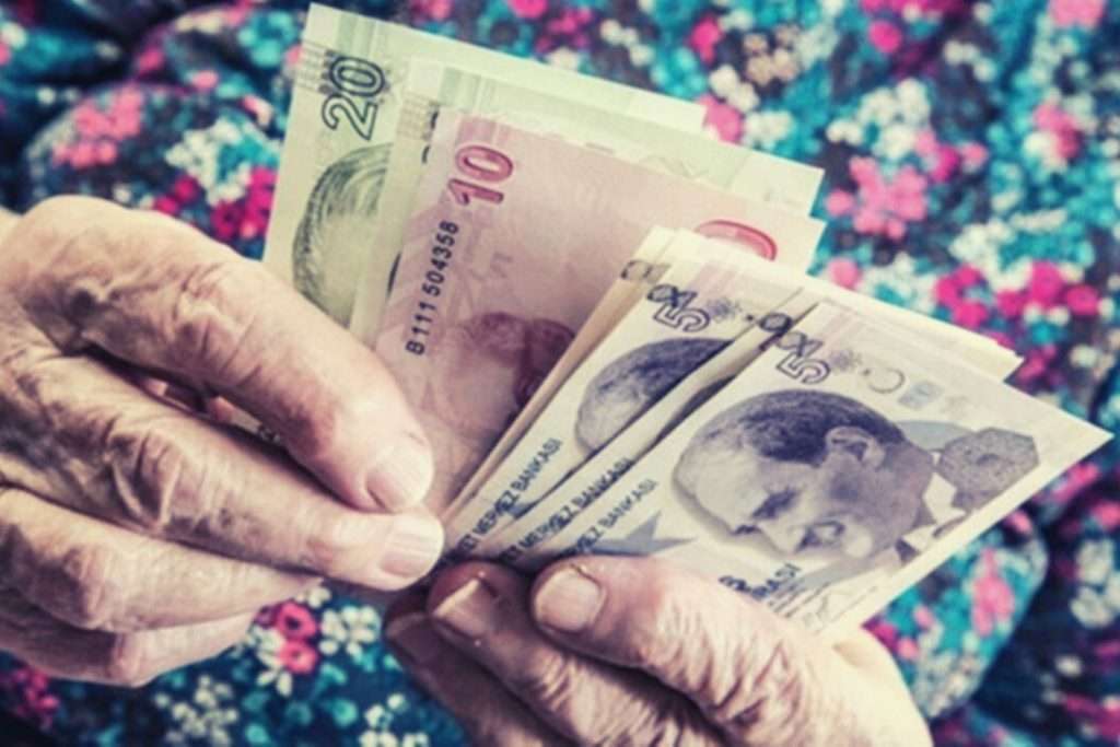 Yaşlılık Maaşı Ne Kadar (65 Yaş Aylığı) Görseli Yaşlılık Maaşı 65 Yaş aylığı