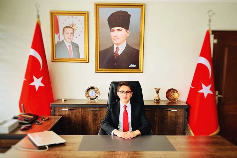 Kaymakam Nasıl Olunur Görseli Kaymakam Olma Yolları, Başvuru Şartları Nedir